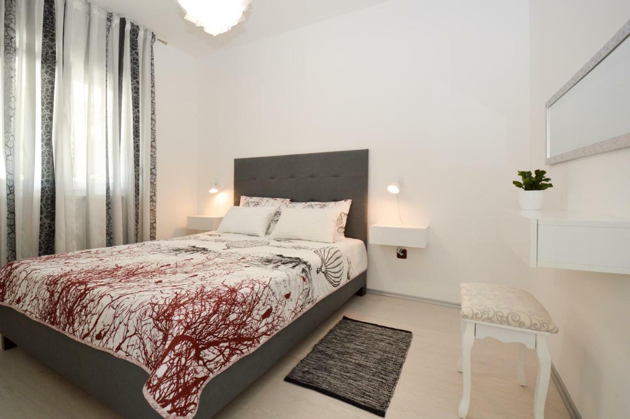Sia House Apartment Pula Exterior photo